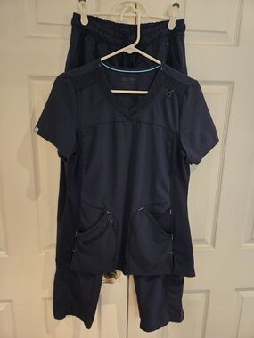 Scrubstar Small Navy V-Neck Scrub Set - Comfortable Workwear